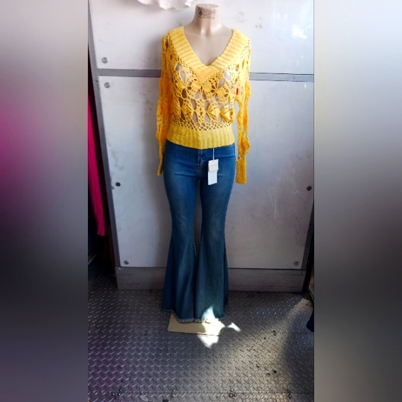 Tops - Picture 1 of 1